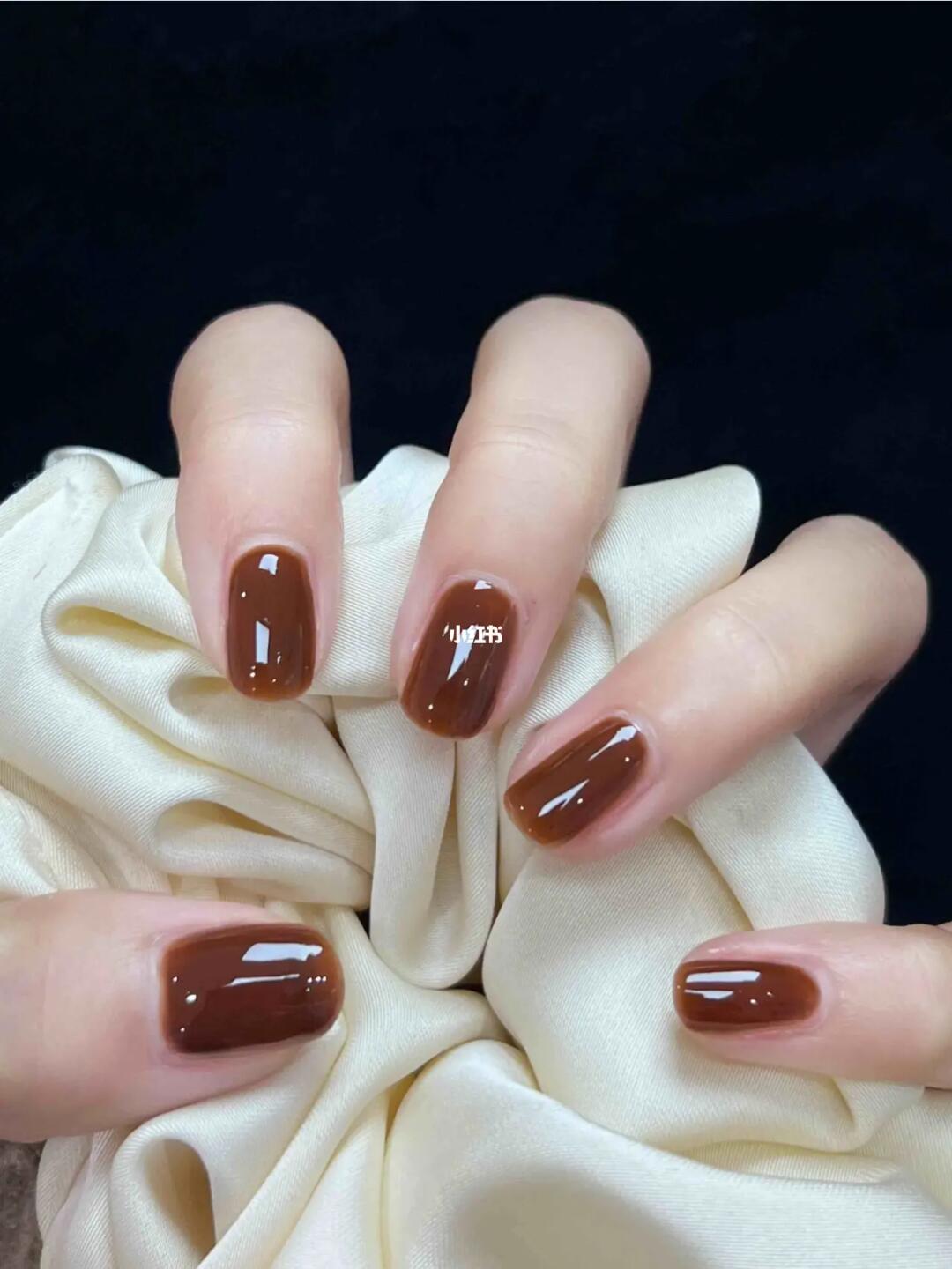 纯色美甲9799显白焦糖色