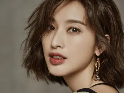 30岁女性,别乱留发型!留这3种"发型",不仅"减龄"还很时尚