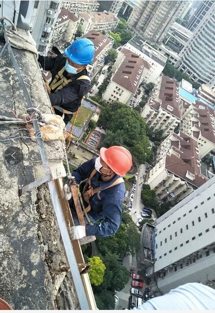 吊绳作业高空作业的清洗保洁公司公司专业承接高空作业清洗安装外墙