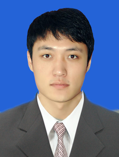 求ps一张1寸的证件照,p上正装(西服领带白衬衫),修的美观大方点,拜谢!