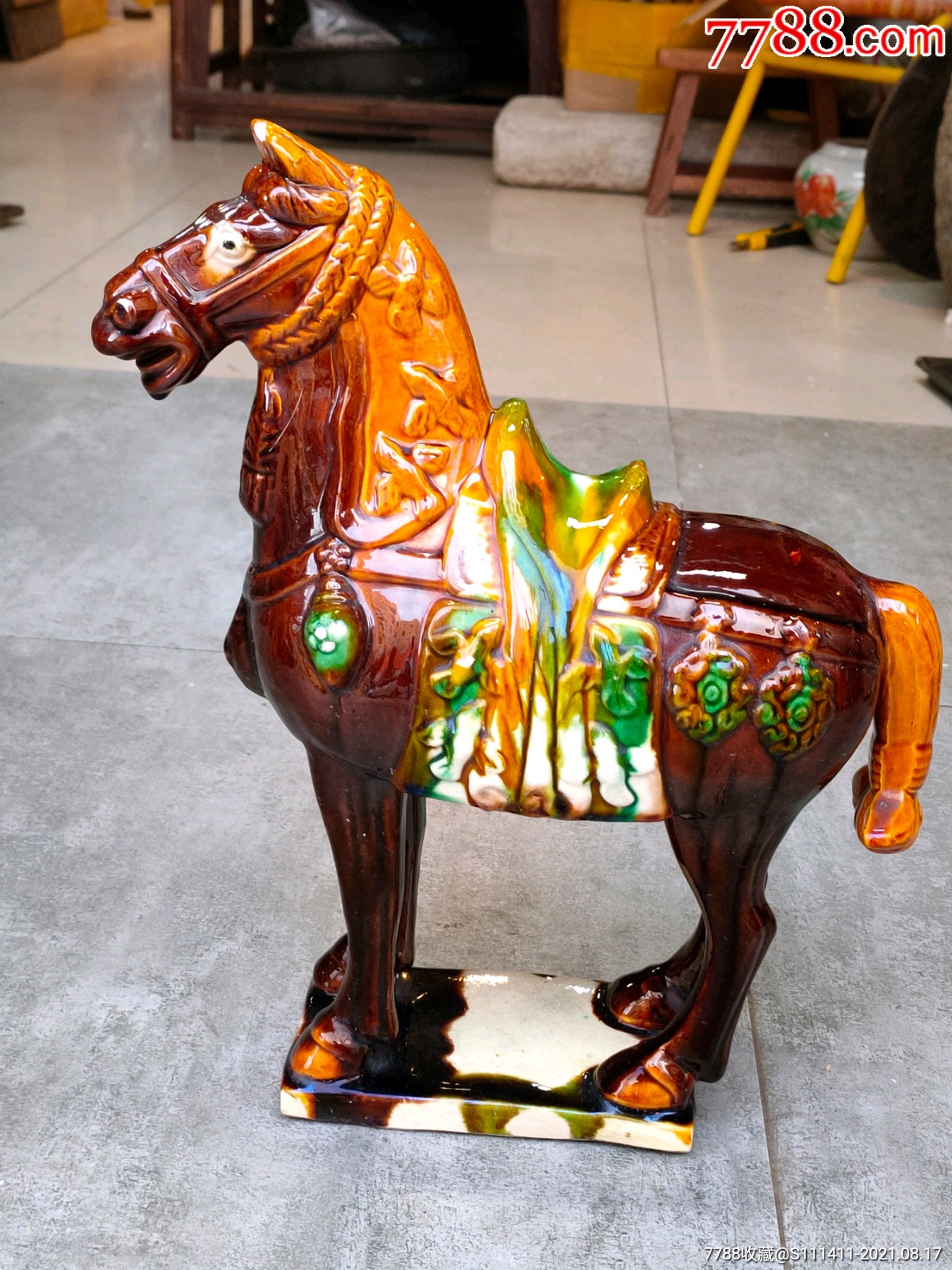三彩马摆件