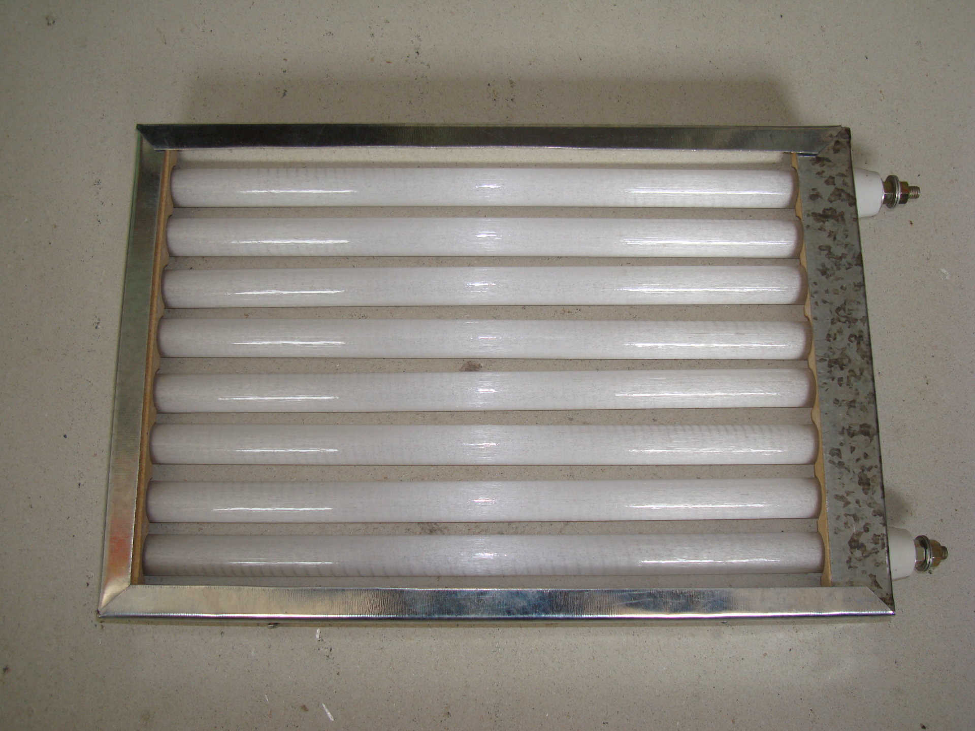 钒钛黑瓷远红外辐射电热板