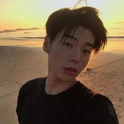 一套男生头像真实8张 男生生活照