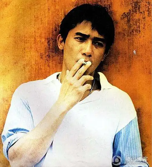 销魂明星抽烟图排行