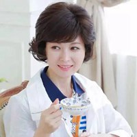 40岁左右女人微信头像美女头像背景【点击鼠标右键下载】