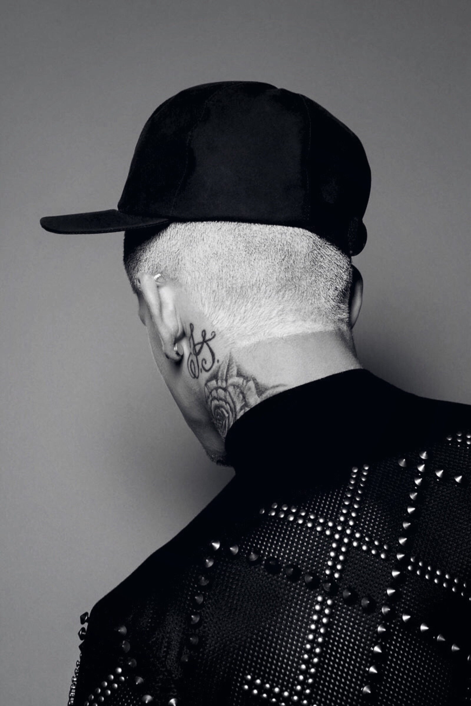 mojw_  2018年12月16日 14:33   关注  ins 壁纸 背景图 欧美 黑白