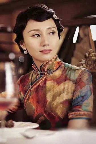 希望《以闪亮之名》可以出第二套旗袍