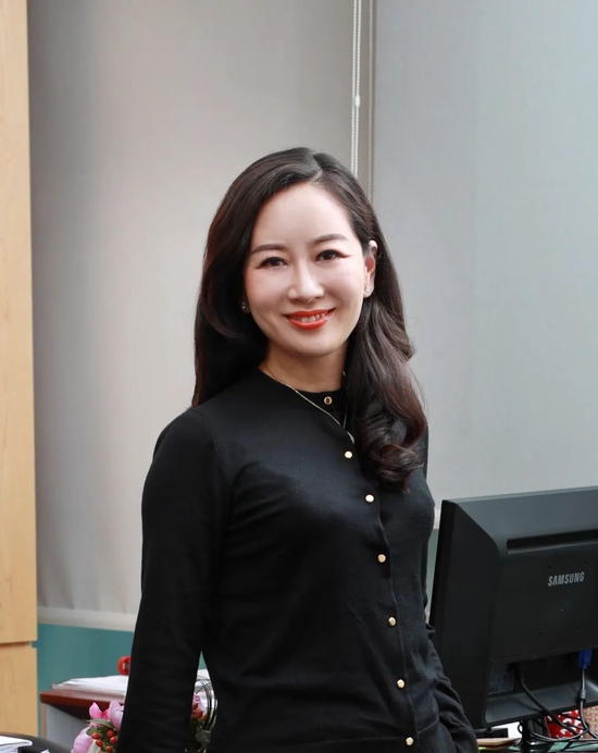 31位保险女董事长/总经理风采,个个都是一等一高手!