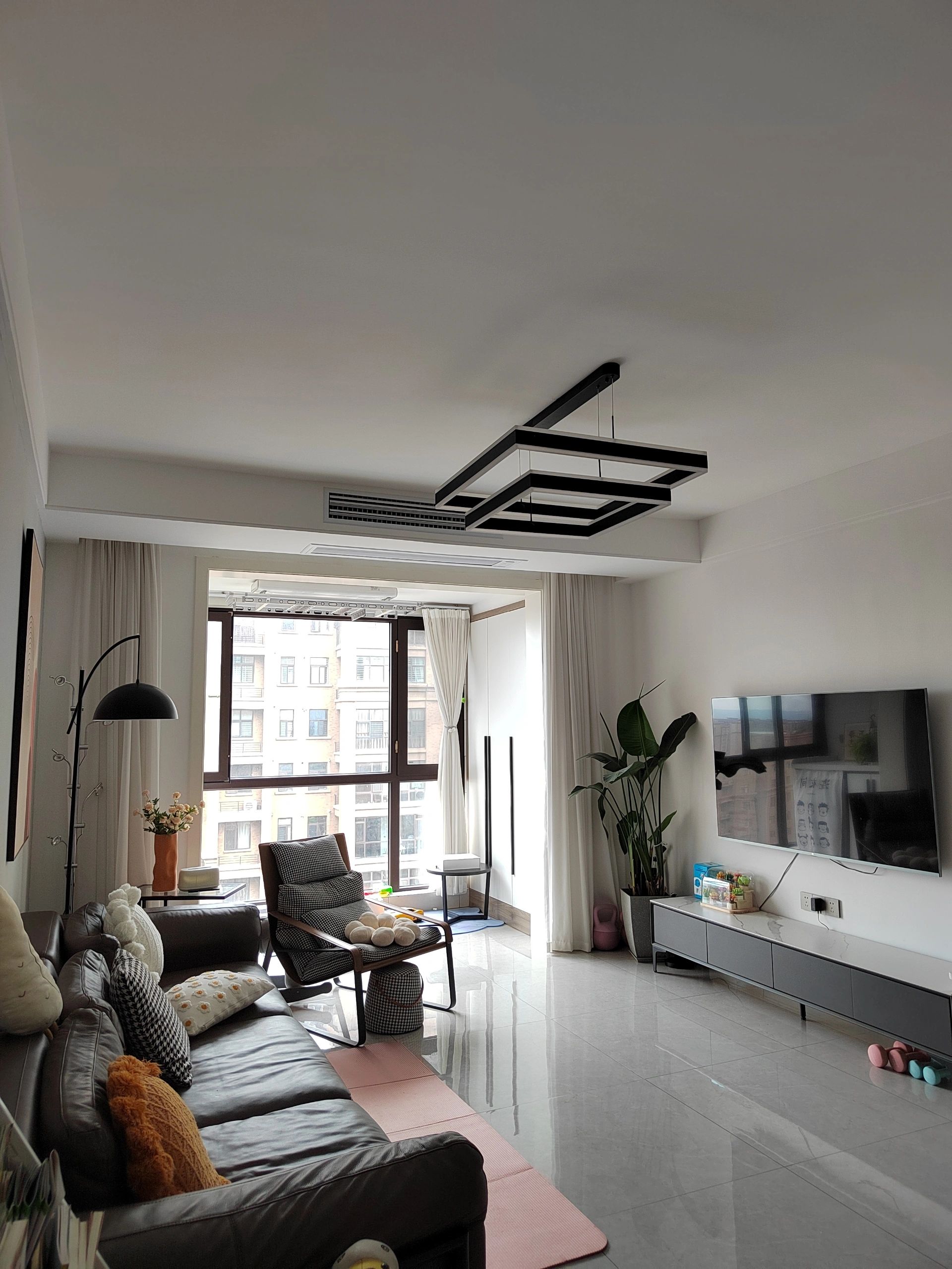 说实话,不吊顶真的很寒酸吗? #客厅装修#  #客厅吊顶