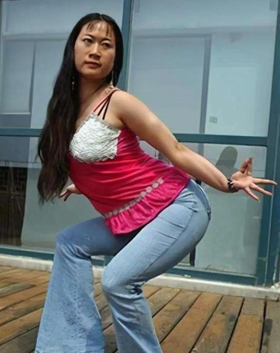 18年前,芙蓉姐姐高考失败,因发丑照一夜爆红,如今成为低调富婆_史恒侠