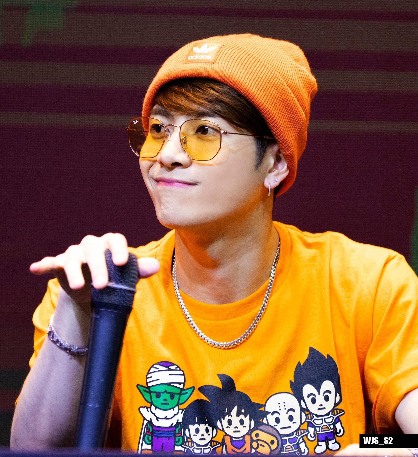 永登浦签售王嘉尔高清饭拍图7p! 承包这个嘟嘟嘴的小可爱