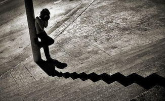 对生活绝望无助的句子