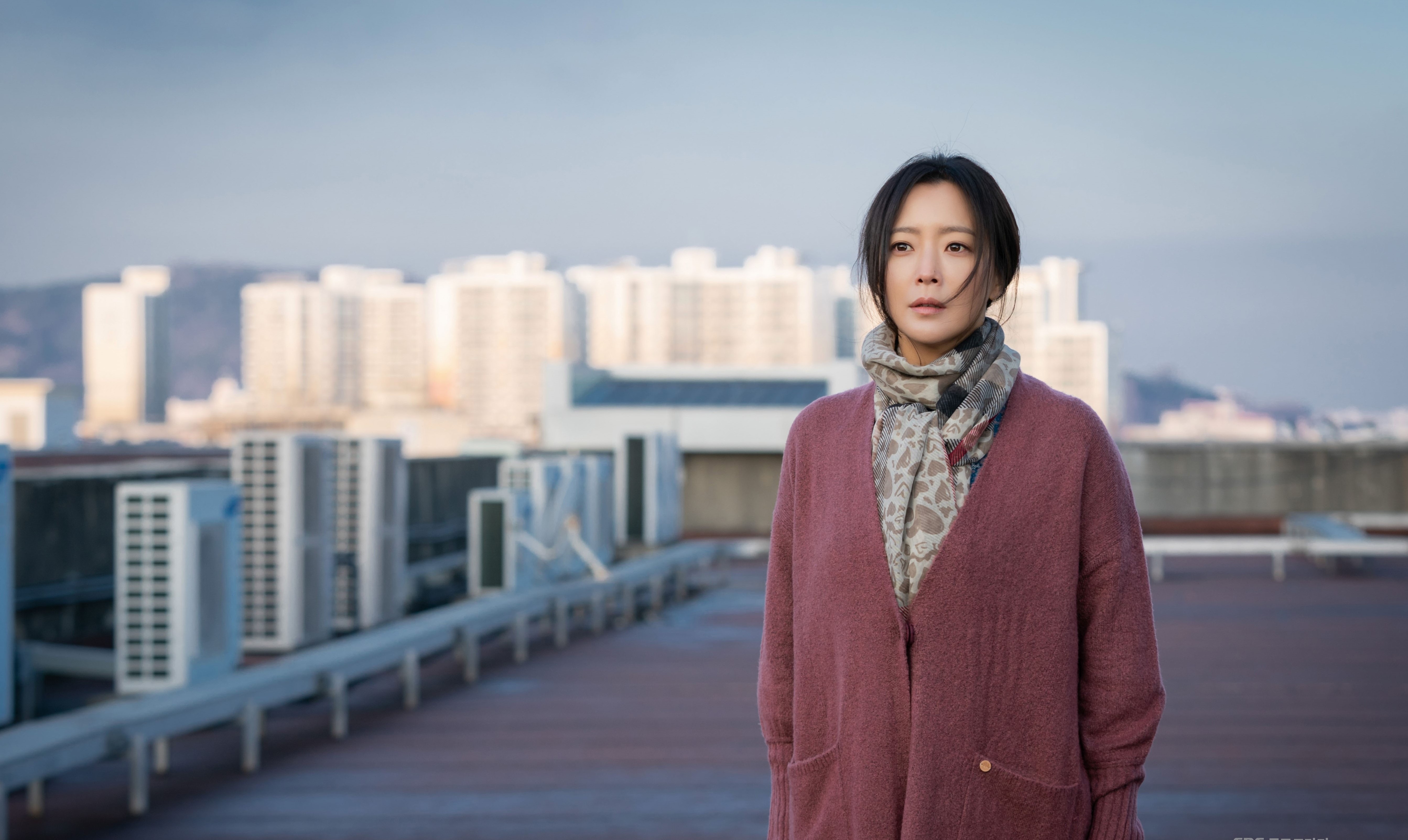 "韩国第一美女"金喜善宝刀未老,出演科幻剧不在话下