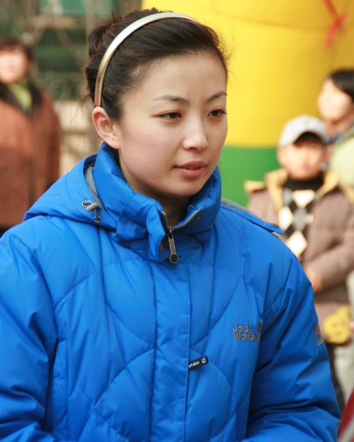 应广大粉丝要求发徐雪照片三张