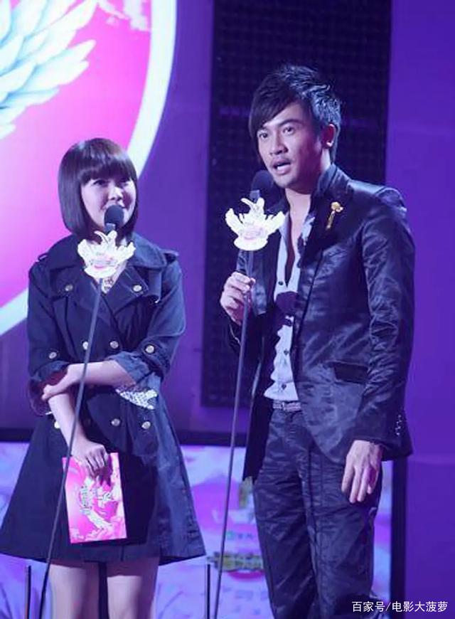 43岁的金海心,是华语乐坛黄金时代的遗孤