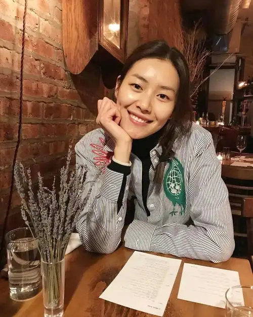 刘雯ins旧图男友视角2