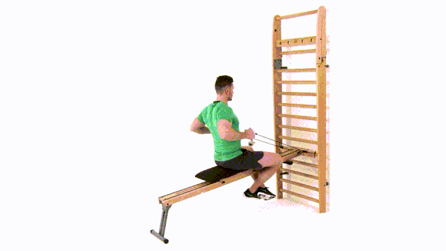 小区常见的肋木架堪称被忽视的器械之霸划船机的黄金搭档