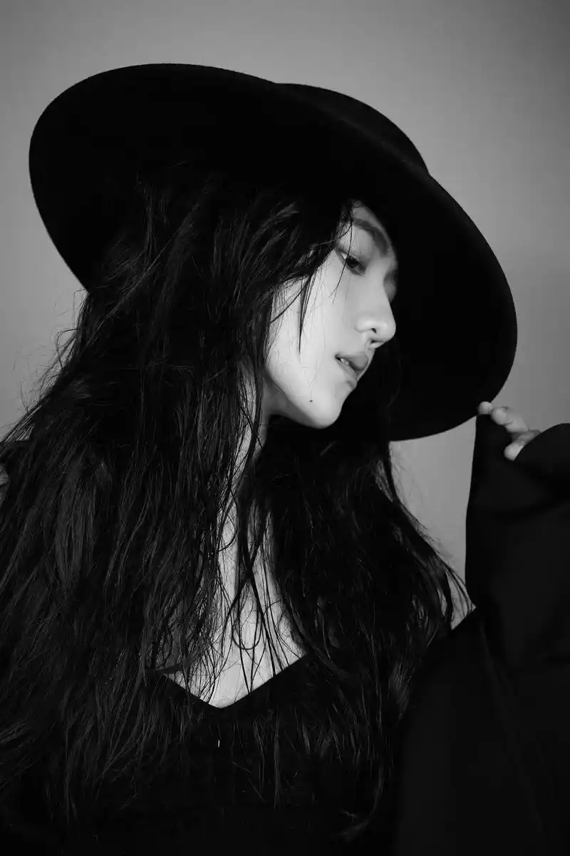 黑白肖像|时尚高级感感肖像写真94||一眼就沦陷你永远可以 - 抖音