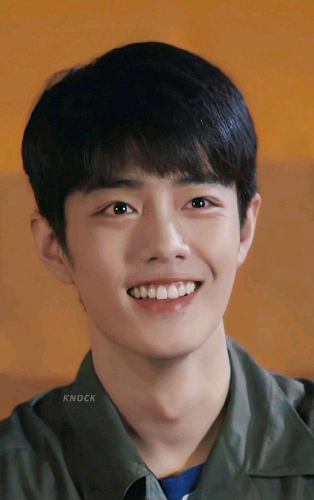 肖战笑容杀!娱乐圈最治愈的笑容!太喜欢了!