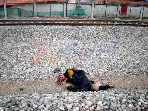 烟台一老汉横穿铁路被火车撞断腿 事发地1年死4人