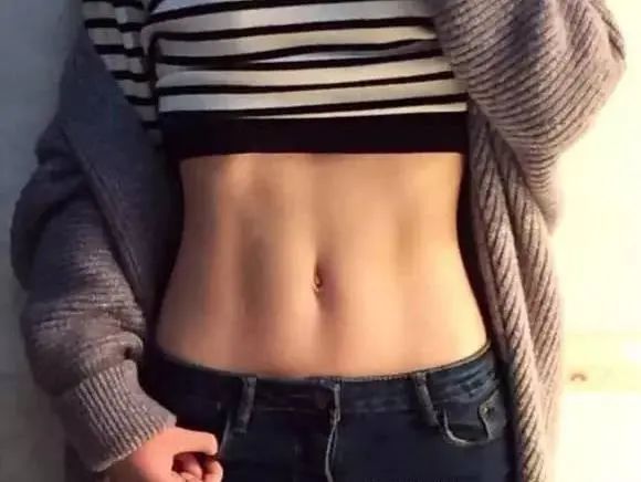 02"钢铁腹肌"美体塑形 快速出肌 强化力量作为一种全身性的复合型锻炼