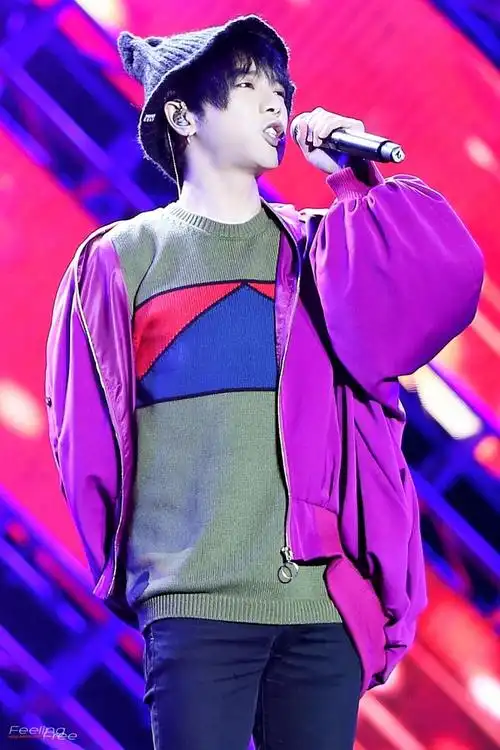 2016华晨宇贵阳咪咕演唱会_图片_视频集锦-爱豆app