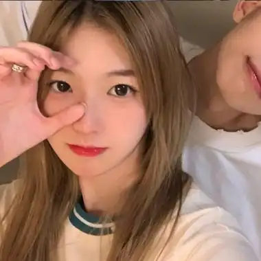 微信独一无二真人情侣头像超甜