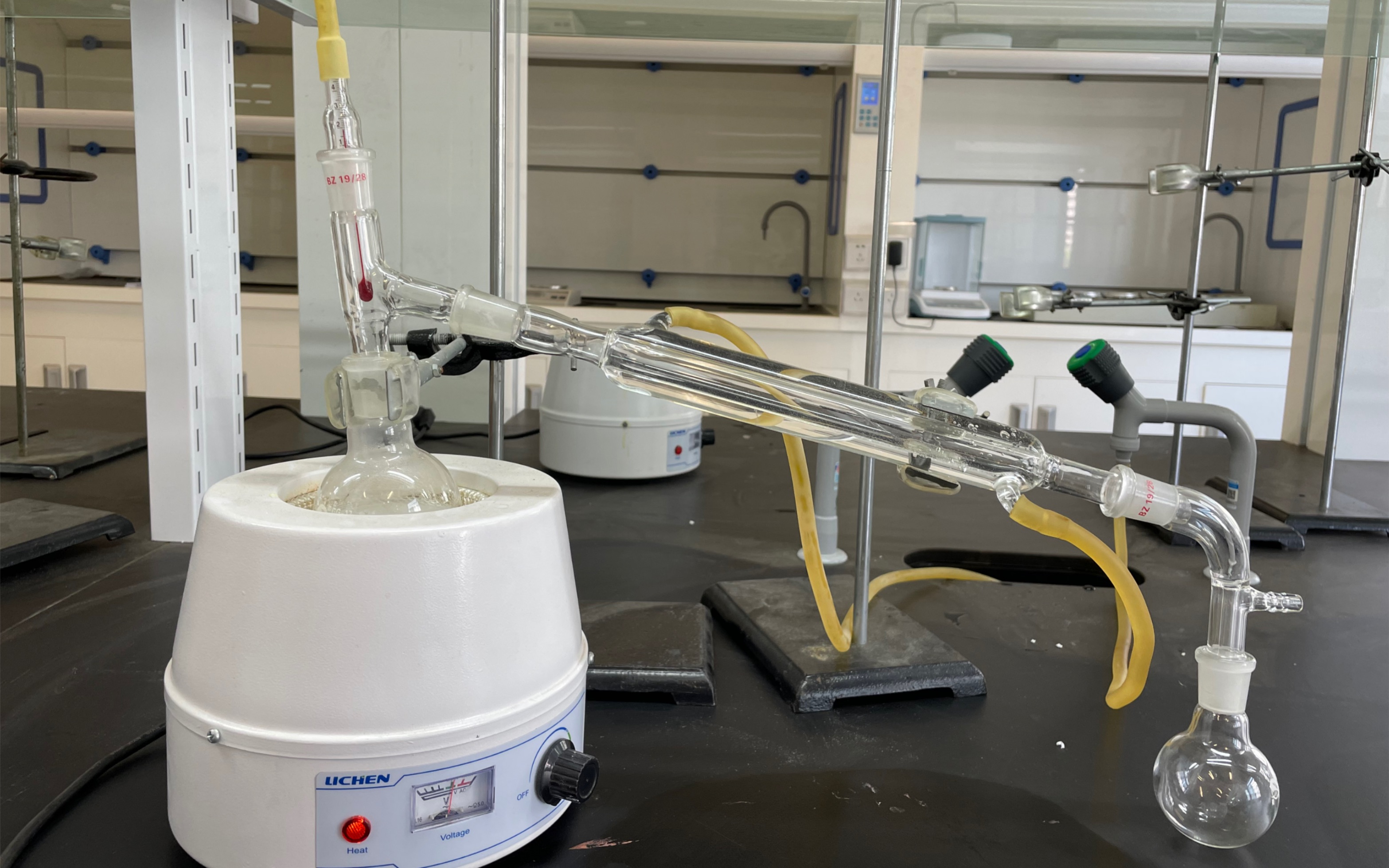 【有机化学】常压蒸馏的基本操作-iikkoi-默认收藏夹-哔哩哔哩视频