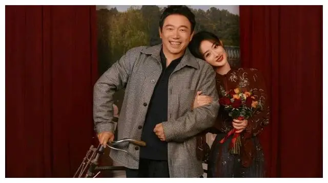 与赵丽颖合作,三无演员彻底走红!章子怡的预言应验了