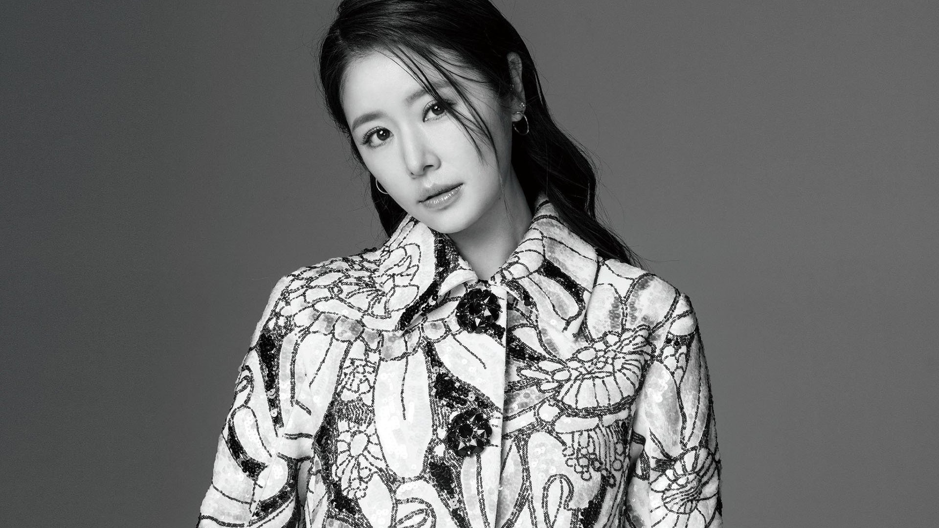 林心如悦己杂志黑白写真明星风尚壁纸