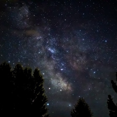 好看唯美纯净的璀璨星空微信风景头像图片