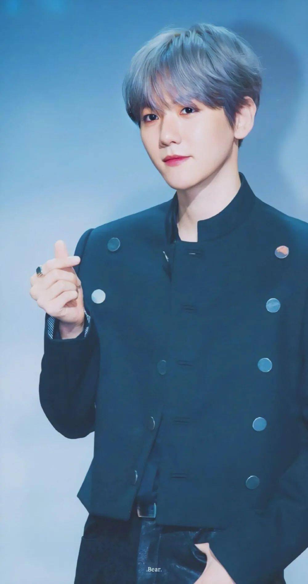 手机壁纸边伯贤