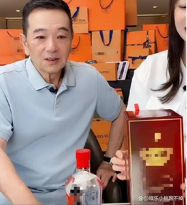 换句话说,张纪中与"商家"合作,刺激了消费,促使观众疯狂购买……所有