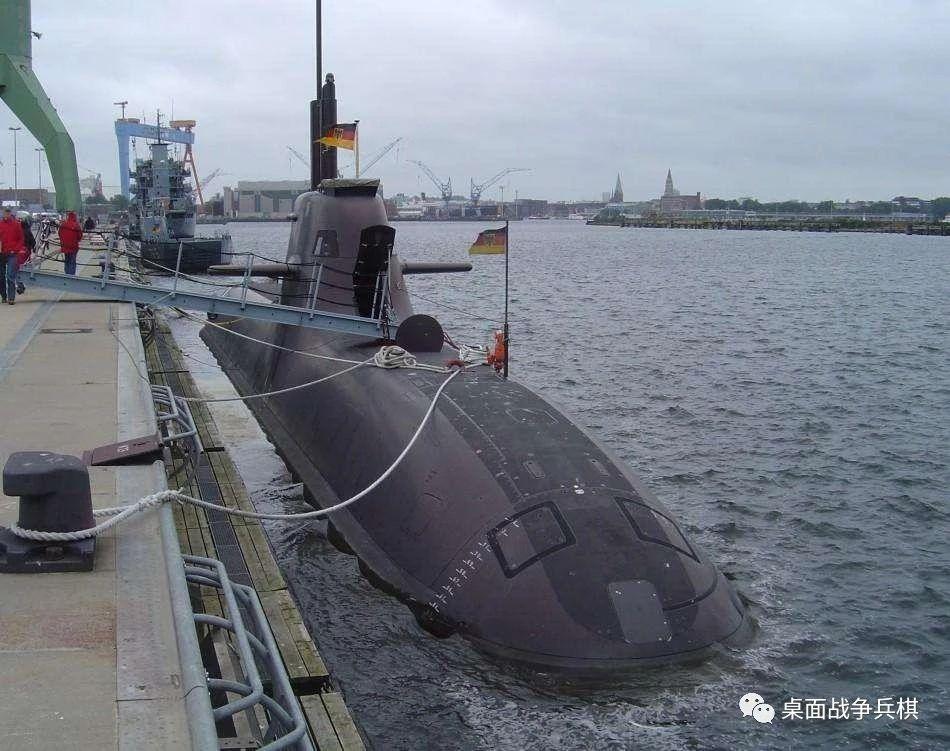配备固定式火炮的现代潜艇德国首次采用燃料电池aip系统