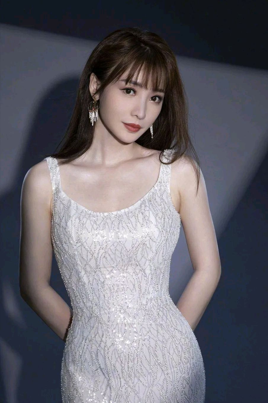 演员柳岩说,没有名气的时候,我就抓住一切机会露个脸,综艺节目找我,钱