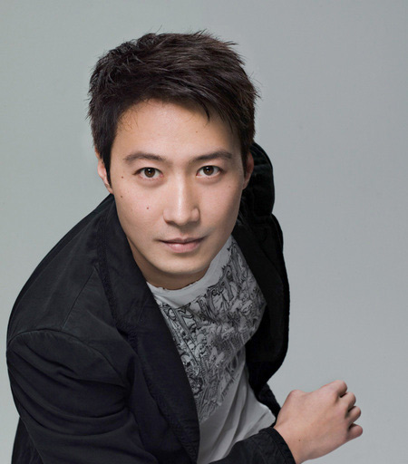 座: 射手座学 历: 英国留学生 日 : 1966-12-11 职 业: 歌手个人简历