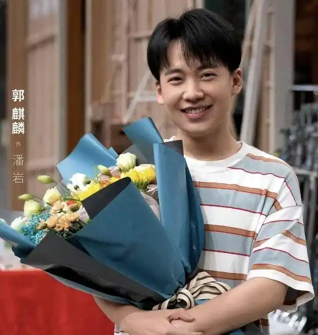 这一次,年仅28岁的郭麒麟,再次让老爸郭德纲以及全世界刮目相看