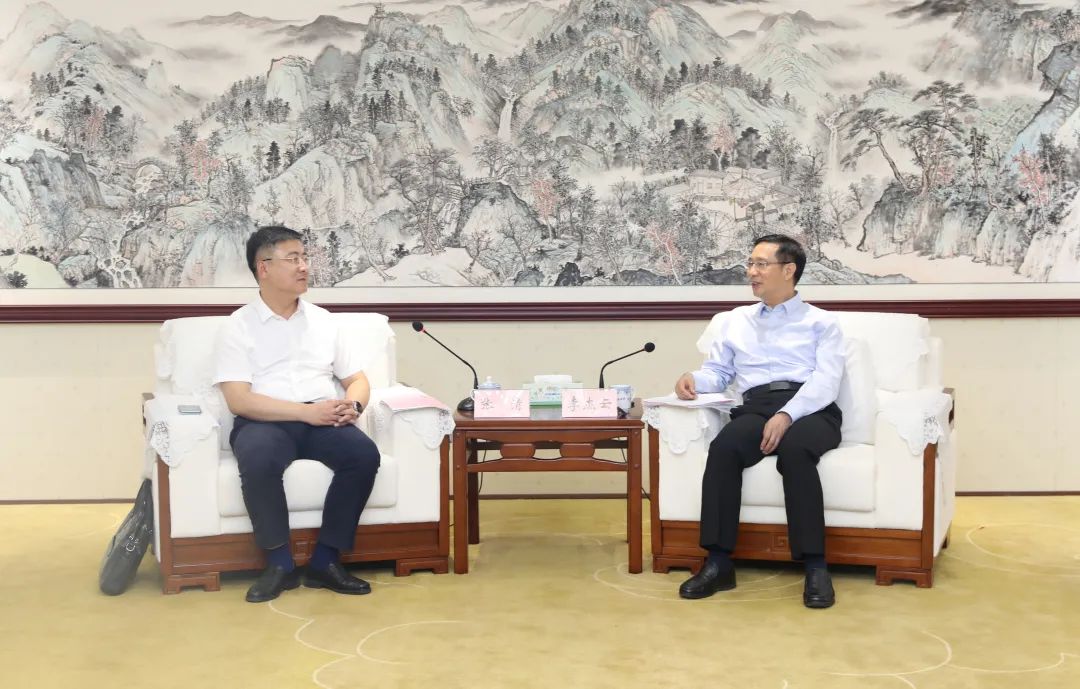 李杰云会见农行广西分行党委书记张清_新浪财经_新浪网