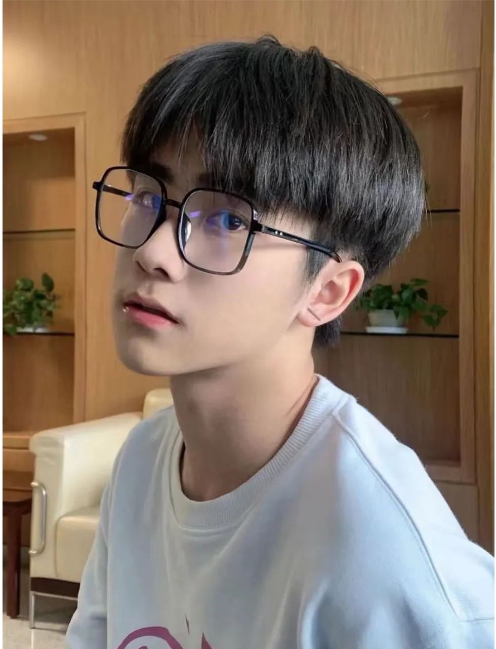 10多款帅气男发,清爽有型真精神,越来越多男士这样剪_造型_时尚_发型