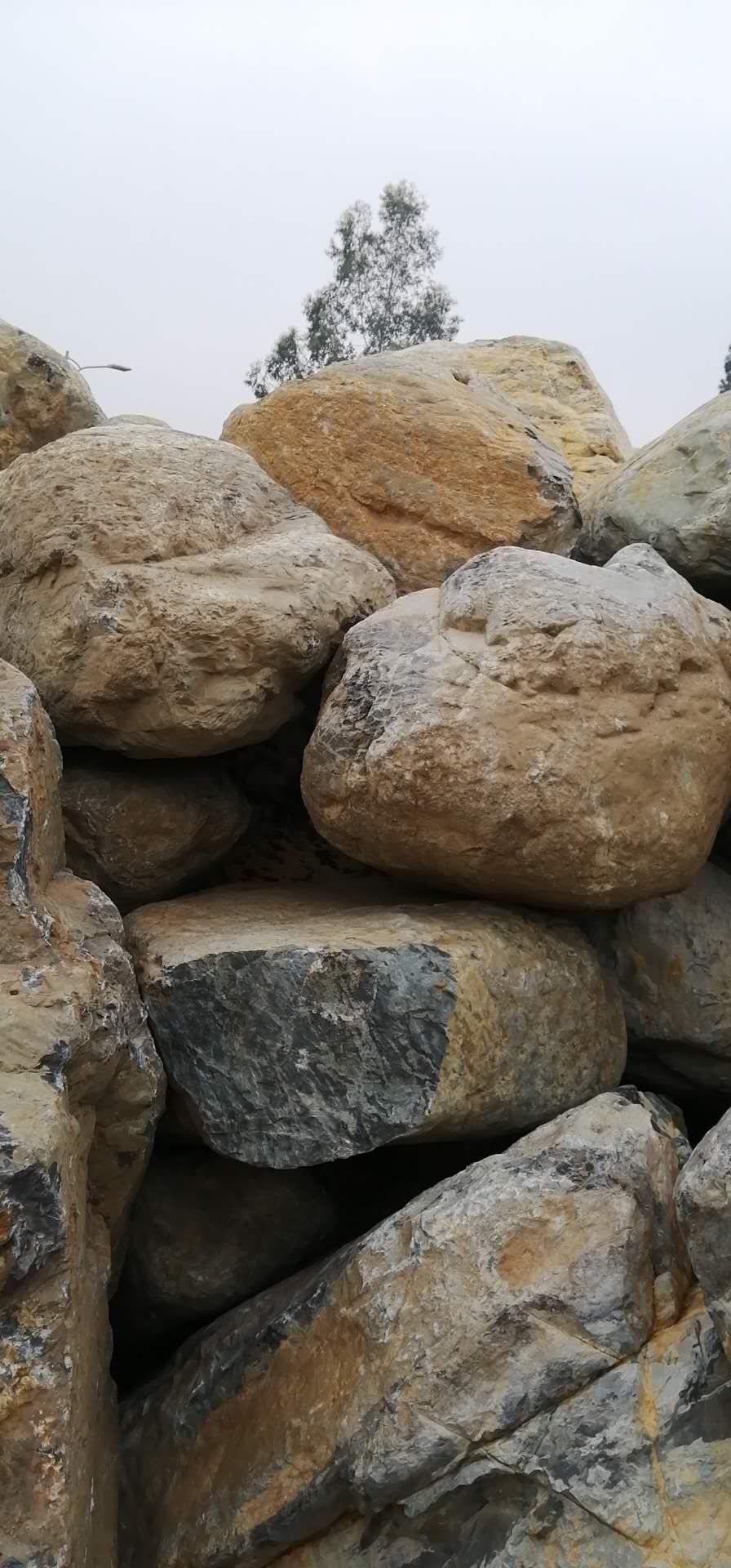 天然青石头大型景观石青石吨位石价格