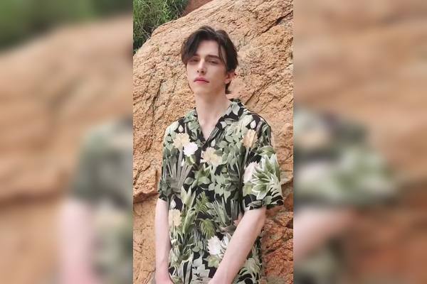 有颜又护妻的美籍韩模ericwarner欧美帅哥欧美模特颜值帅哥这谁顶得住