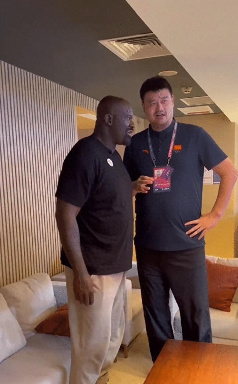 中国女篮大胜印尼,奥尼尔与姚明再聚首!_比赛_篮球_中国篮协