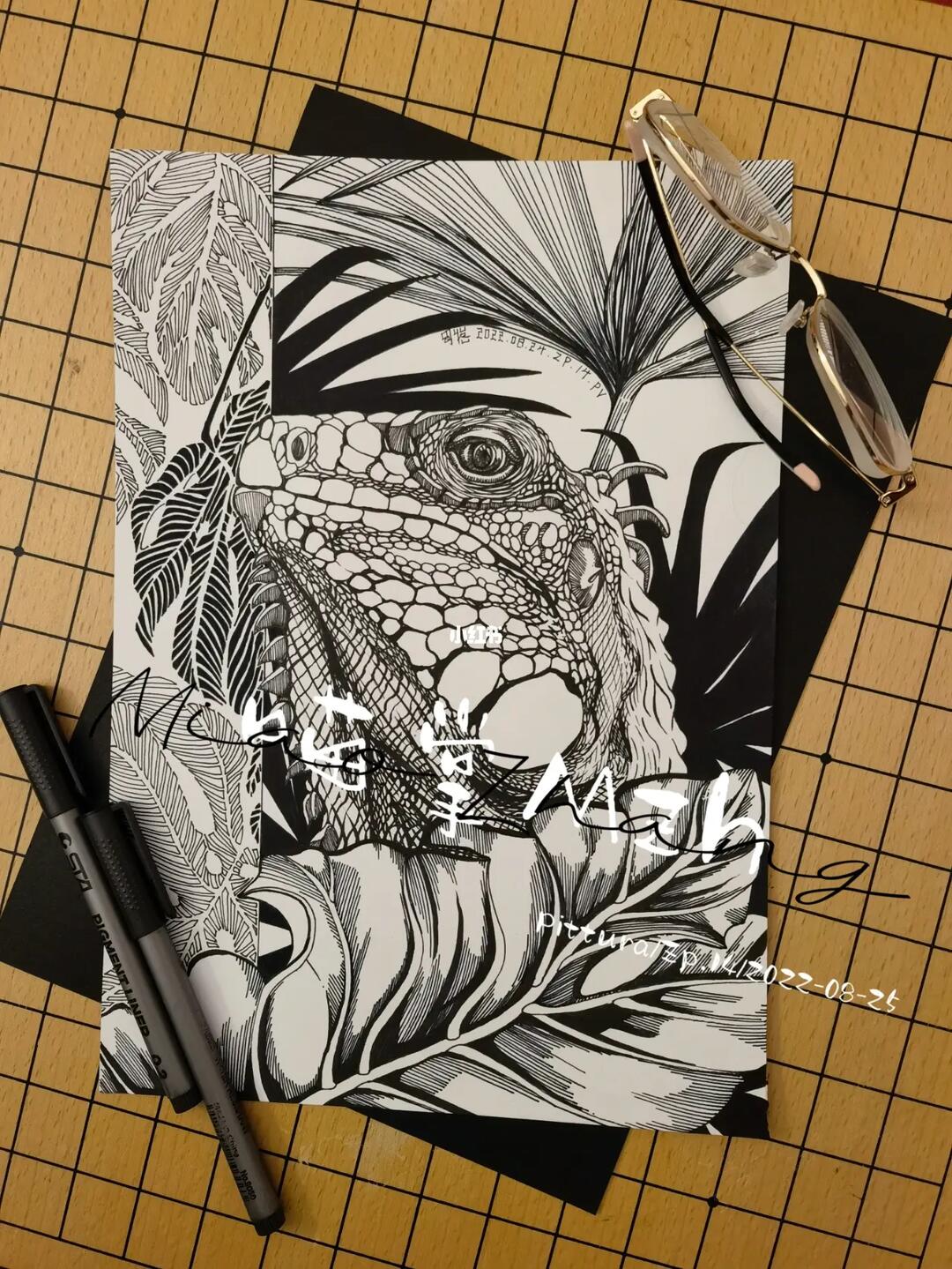 蜥蜴手绘黑白装饰画插画原创