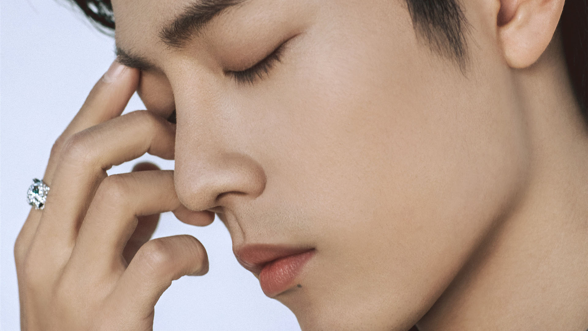 肖战酷飒帅气写真图片桌面壁纸