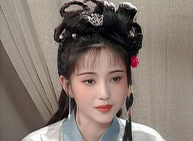 年轻时的陶慧敏,可真是秀外慧中,美腻了