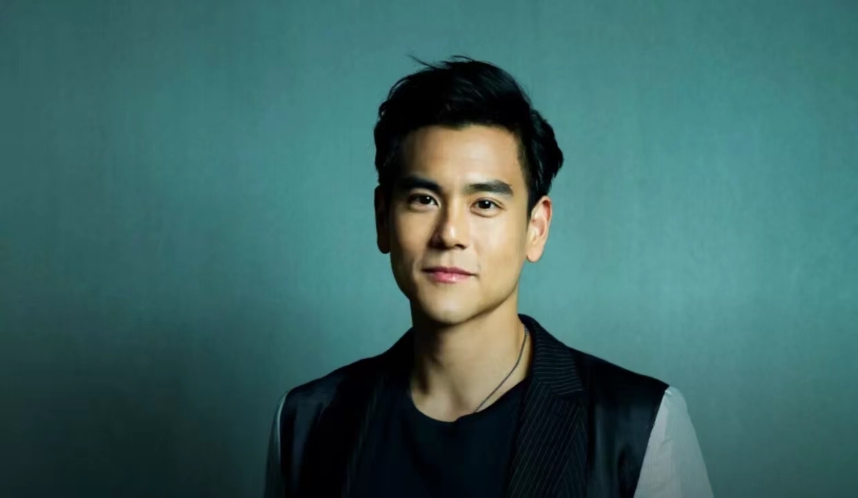 全网偶遇彭于晏,真不愧是台湾第一帅哥