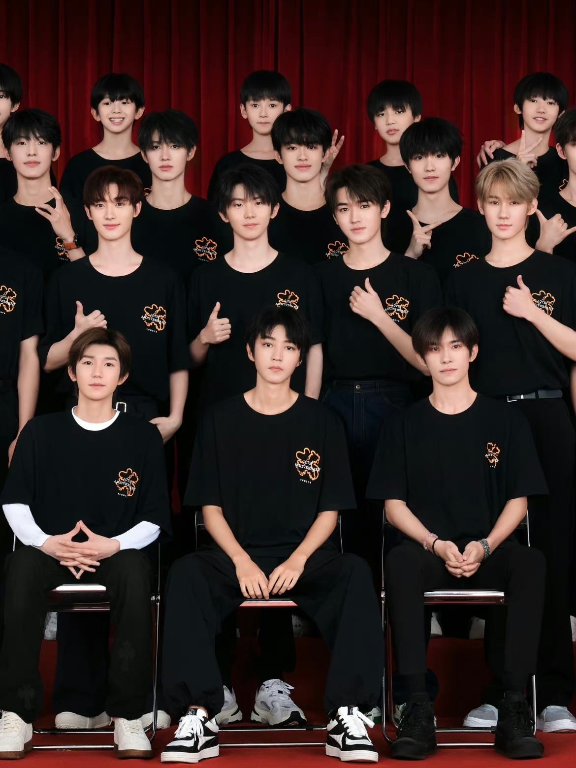 时代峰峻全家福,妥妥的四代同堂了