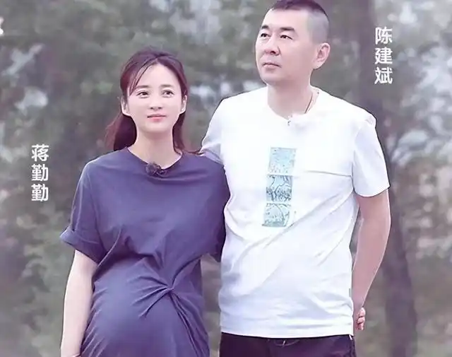 这一次51岁的吴越不再沉默狠狠打了陈建斌蒋勤勤的脸