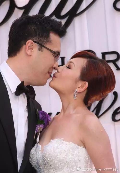 终于走出离婚阴霾,开始谈恋爱了?