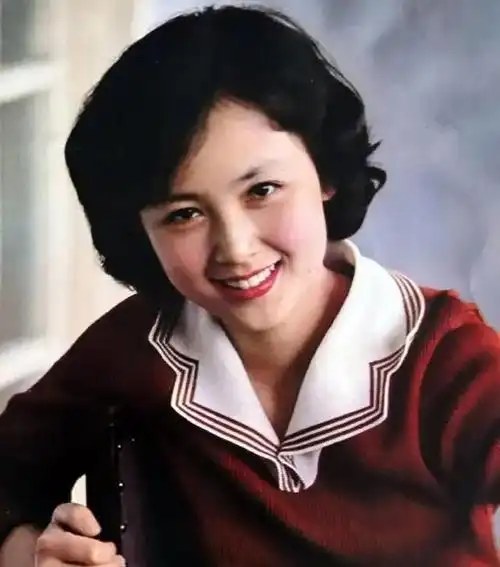 演员赵静近况 著名演员赵静22岁嫁平凡丈夫(11)